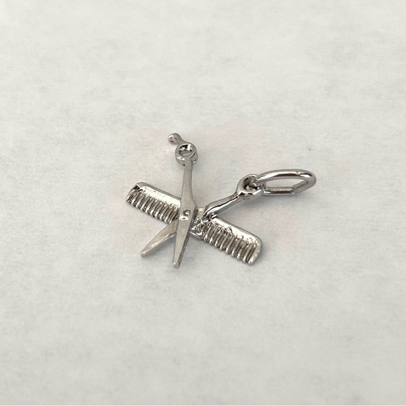 Scissors And Comb Sterling Silver Charm Signed Barber Hairdresser Gift - Picture 8 of 8